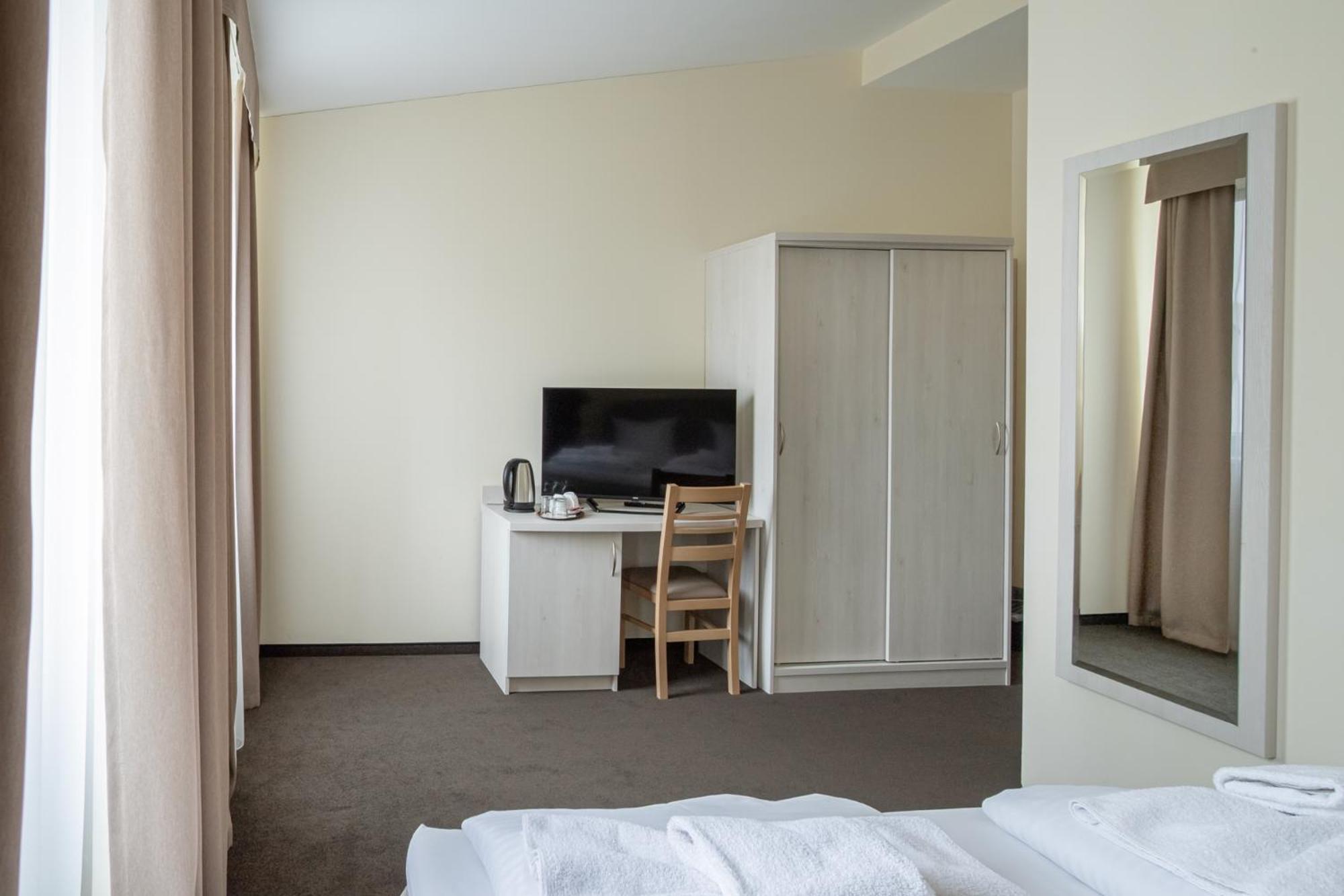 Upper Room Hotel Kurfuerstendamm — Photos 1